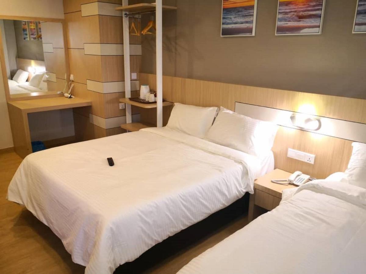 Walk In Hotel Kota Kinabalu Extérieur photo