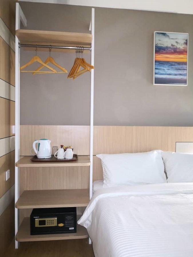 Walk In Hotel Kota Kinabalu Extérieur photo