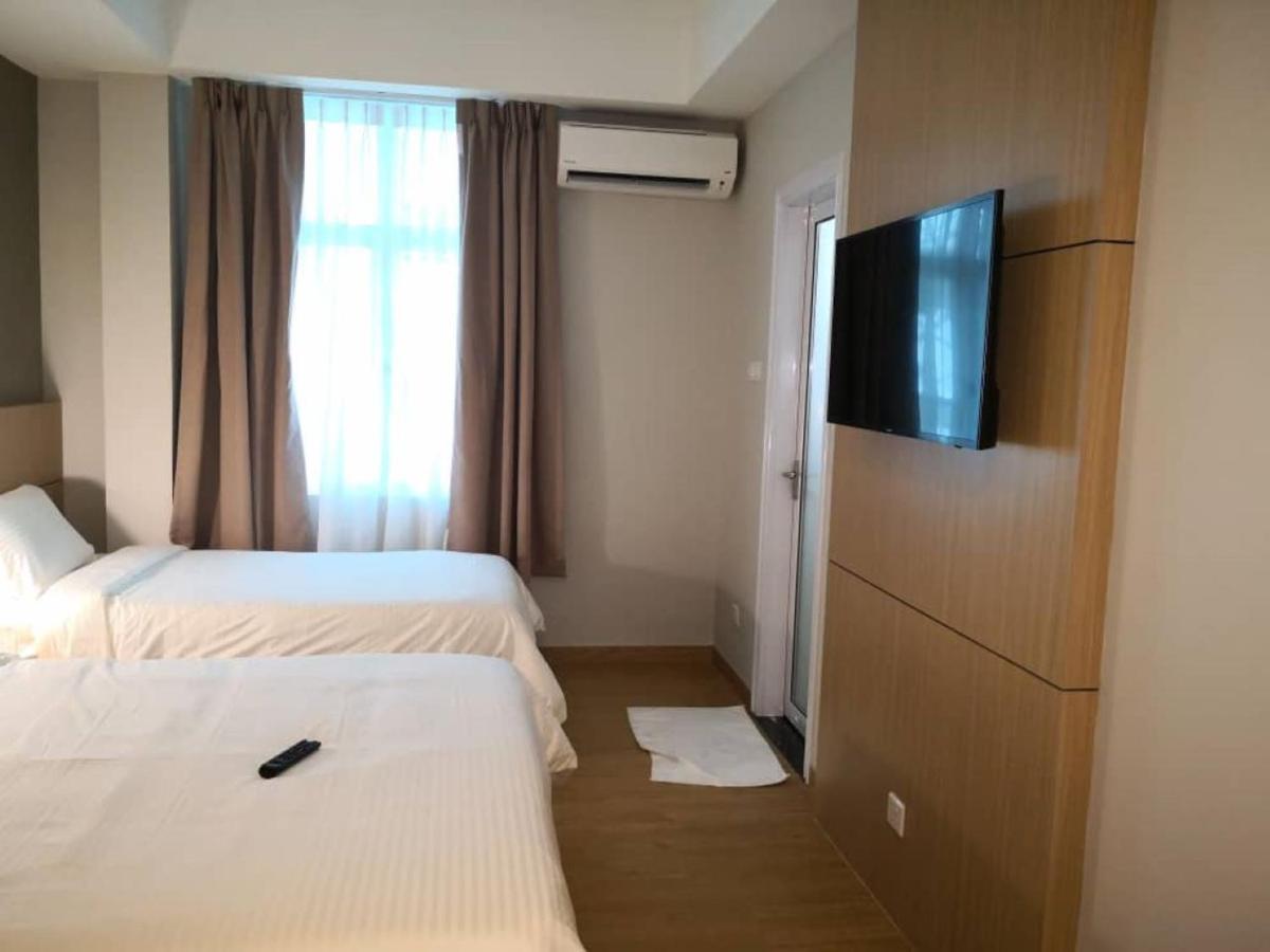 Walk In Hotel Kota Kinabalu Extérieur photo